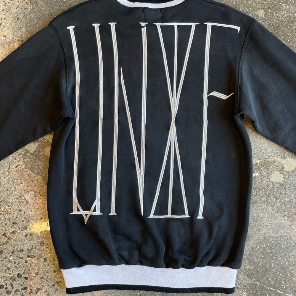 Unif Embroidered Script Crewneck - image 7